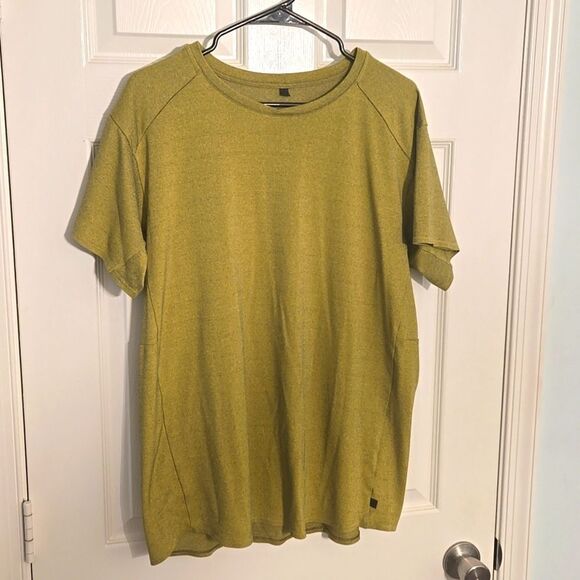 Mens tshirt size large Lululemon - Picture 1 of 5